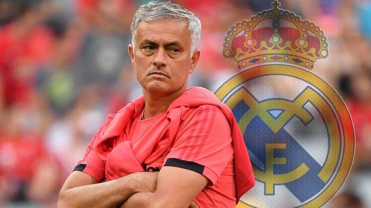 رئيس ريال مدريد يقرر إعادة مورينيو للنادي الملكي