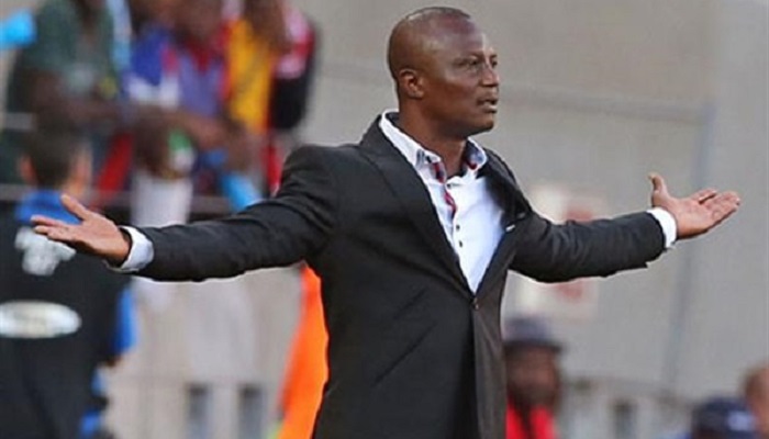 مدرب غانا يرفض الإستقالة بعد الاقصاء من الكان