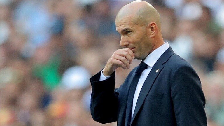 جماهير ريال مدريد تطالب بإقالة زيدان "المحتال"