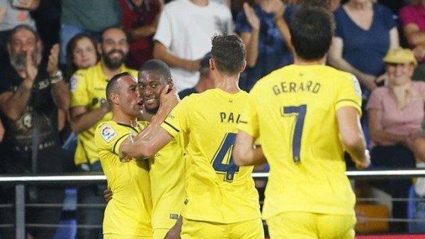 فياريال يصعق ديبورتيفو ألافيس في الدوري الإسباني