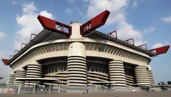 ملعب مباراة برشلونة وإنتر ميلان على موعد مع تحطيم رقم قياسي في تاريخ إيطاليا