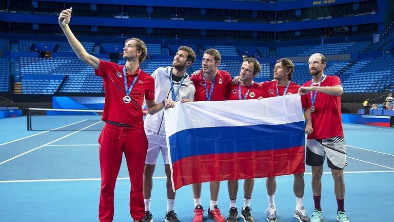 منتخب روسيا يتأهل إلى ربع النهائي كأس رابطة المحترفين للتنس