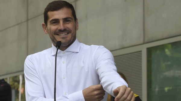 كاسياس يقرر الترشح لرئاسة الاتحاد الاسباني