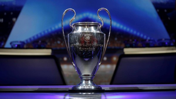 اليويفا يرفض تحديد موعد إنتهاء دوري أبطال أوروبا