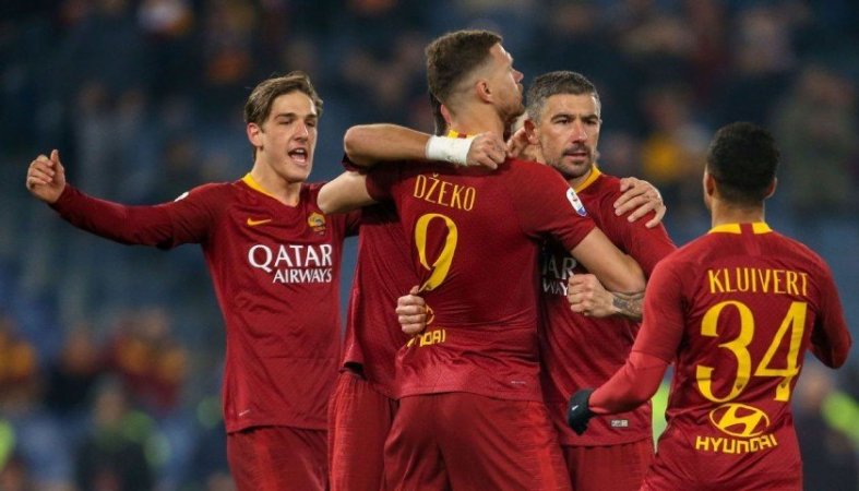 لاعبو روما يتنازلون عن رواتبهم لمدة 4 أشهر بسبب وباء "كورونا"