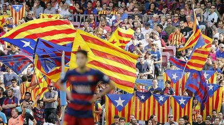 برشلونة يرفض إعادة أموال تذاكر المباريات المتبقية للجماهير