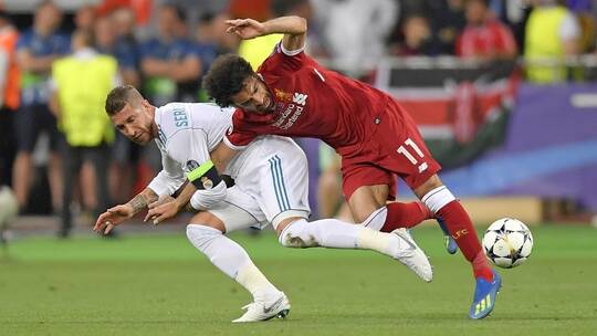 لاعب ليفربول يرفض التوقيع مع ريال مدريد بسبب واقعة صلاح وراموس