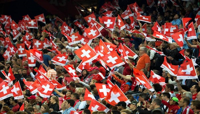 سويسرا تقرر السماح للجماهير بدخول الملاعب الموسم المقبل