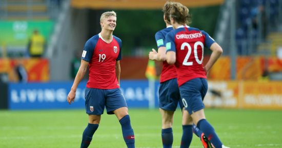 "يويفا" يعتبر النرويج خاسرا أمام رومانيا بعد رفض السماح له بالسفر