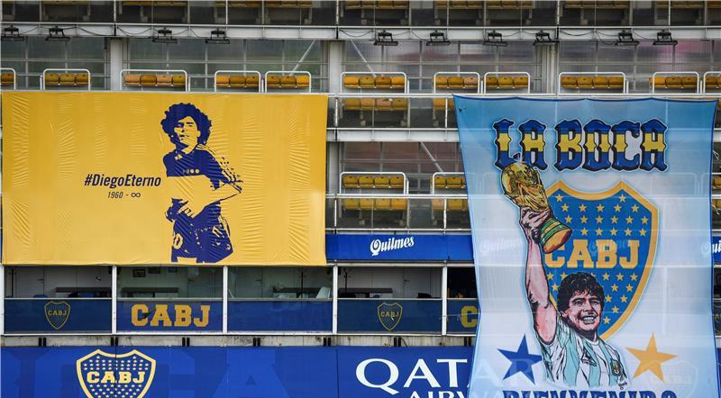 بوكا جونيورز يخلد ذكرى مارادونا