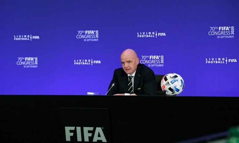 رئيس الفيفا يطالب بزيادة عدد الفرق في مونديال الأندية