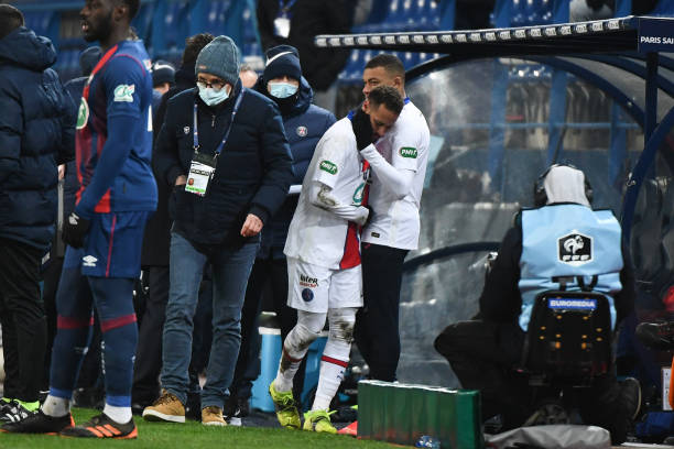 نيمار يخرج مصابا أمام كان في كأس فرنسا