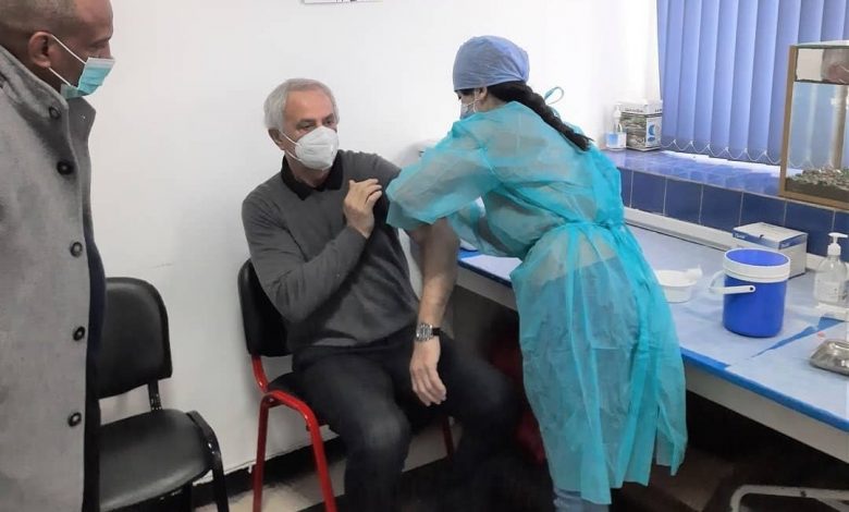 حاليلوزيتش يتلقى الجرعة الثانية من لقاح "كوفيد 19".. ويؤكد :"برافو للمغرب على إدارته الممتازة لحملة اللقاح"