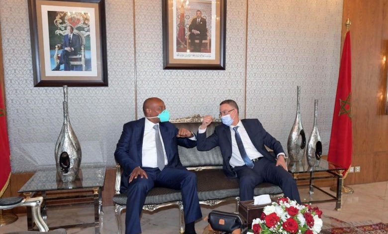 رئيس "كاف" يحل بالمغرب في زيارة العمل