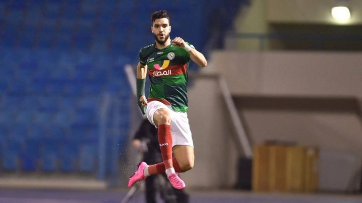 وليد أزارو يقترب من العودة إلى الدوري المصري
