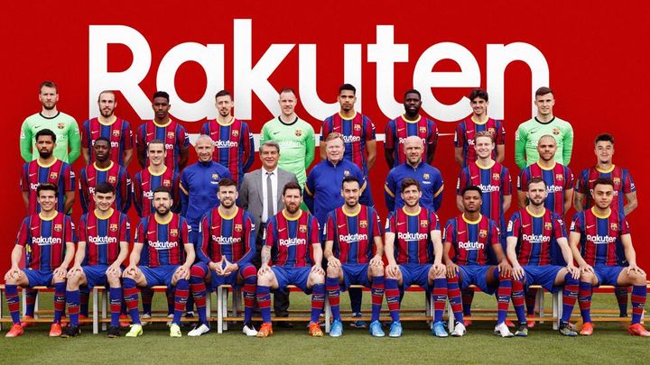14 لاعبا على اعتاب مغادرة برشلونة صيفا
