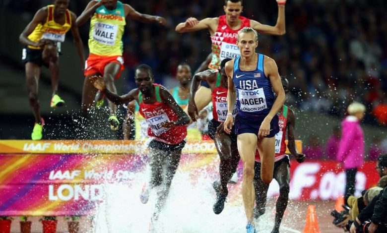 عداؤون كينيون يتحالفون للإطاحة بسفيان البقالي في سباق 3000 متر ضمن أولمبياد "طوكيو"
