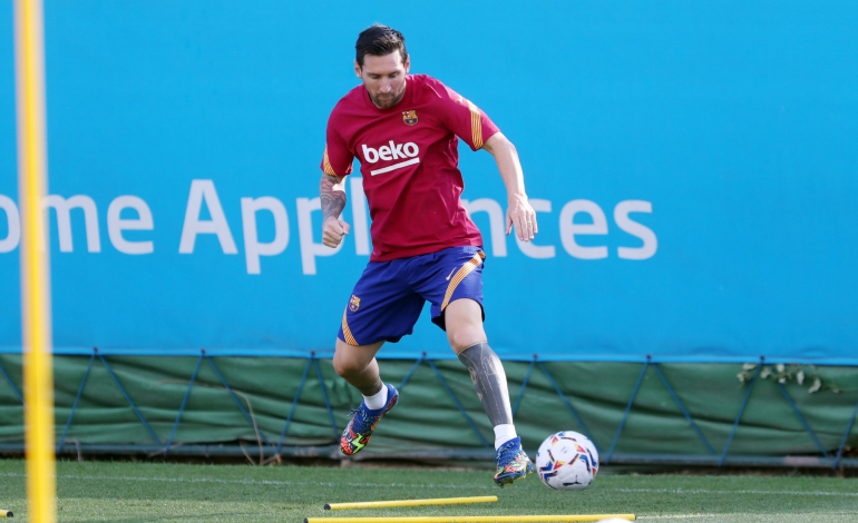 ميسي ممنوع من التدرب مع برشلونة