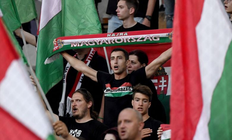 فيفا يتوعد هنغاريا بعد الإهانات العنصرية ضد لاعبي إنكلترا
