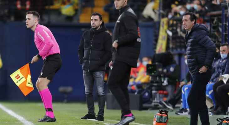 شجار حاد بين تشافي وإيمري بعد نهاية مباراة برشلونة ضد فياريال