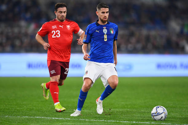 إيطاليا تكتفي بالتعادل أمام سويسرا في تصفيات المونديال