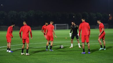عموتة يعفي اللاعبين الأساسيين من التدريبات قبل مواجهة السعودية في كأس العرب