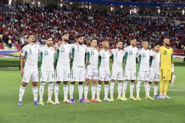 الإنذارات تربك المنتخب الجزائري قبل مباراته ضد المغرب في ربع نهائي كأس العرب