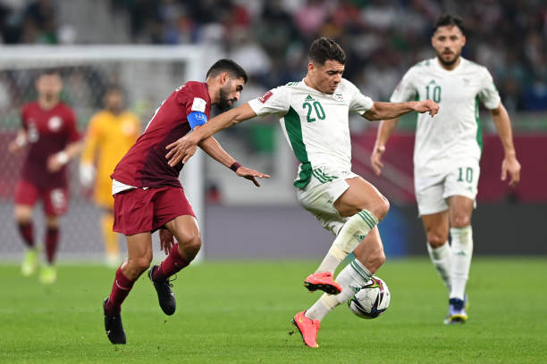 الجزائر تطيح بقطر وتتأهل إلى نهائي كأس العرب