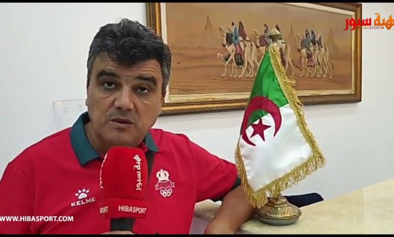 الإعلاميون المغاربة المحتجزين لأزيد من 24 ساعة بمطار وهران بالجزائر يكشفون التفاصيل الكاملة