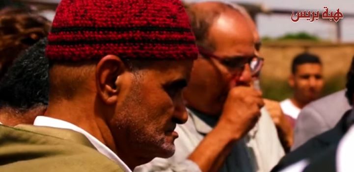 بالفيديو : حزن ودموع في جنازة زوجة الحارس المغربي الشهير بادو الزاكي