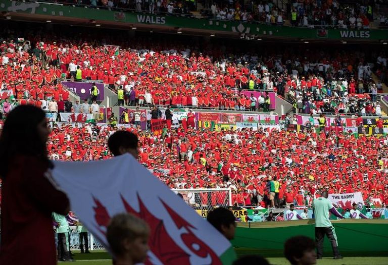 وفاة مشجع ويلزي في كأس العالم بقطر