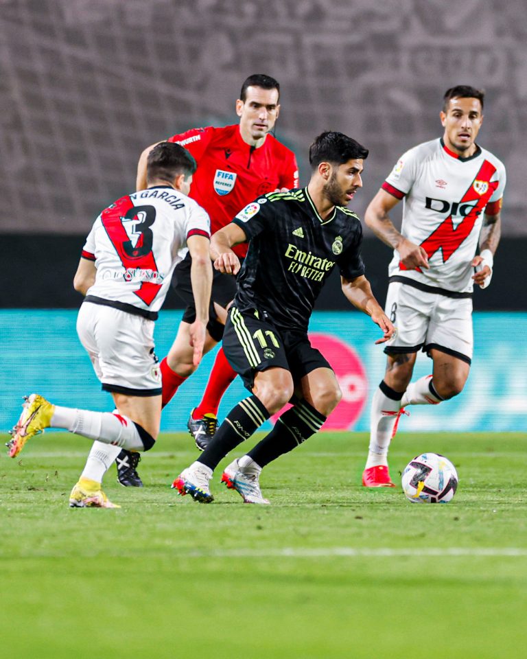 ريال مدريد ينهزم أمام رايو فاييكانو ويخسر صدارة الليجا ريال مدريد ينهزم أمام رايو فاييكانو ويخسر صدارة الليجا