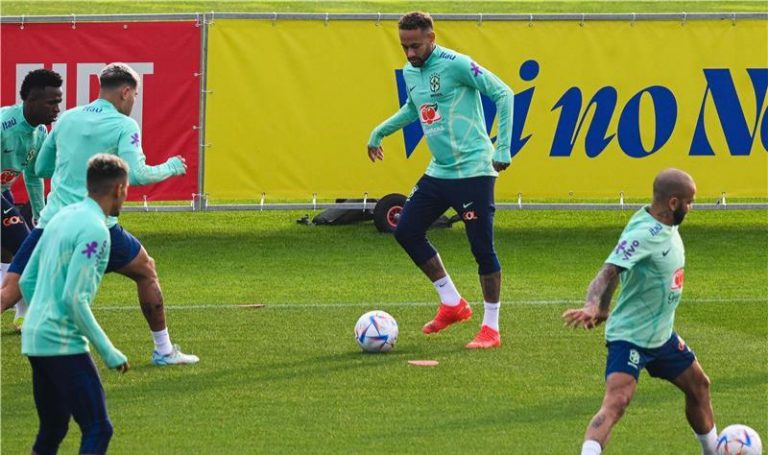 شغب نايمار السبب في استدعاء داني ألفيس