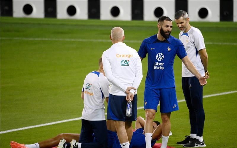 بنزيما يثير المخاوف داخل معسكر فرنسا