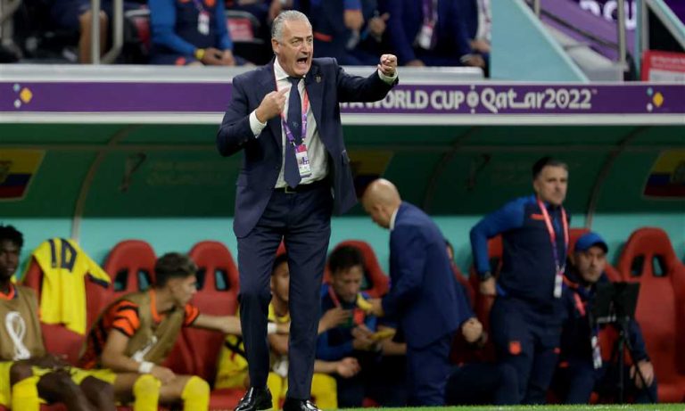 مدرب إكوادور : عرفنا كيف نفوز على قطر.. وحفل الافتتاح كان ممتعا