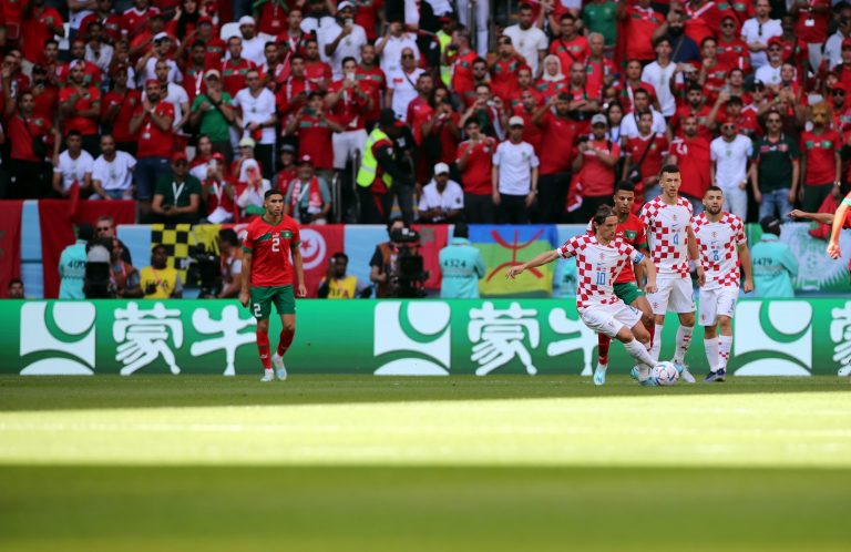 ازيد من 59 ألف مشجع تابعوا مباراة المغرب ضد كرواتيا