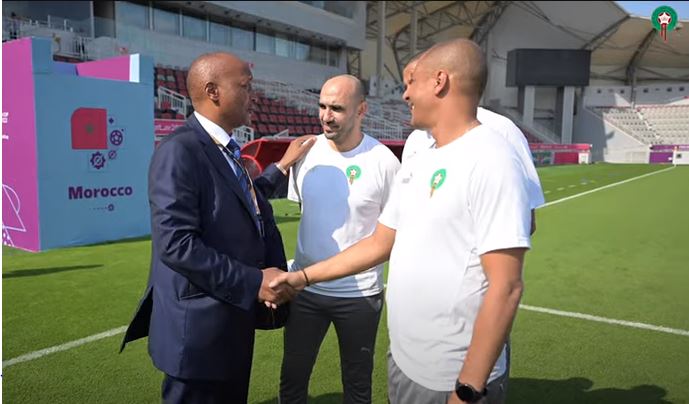 بالفيديو : موتسيبي يجري زيارة لتداريب المنتخب الوطني المغربي