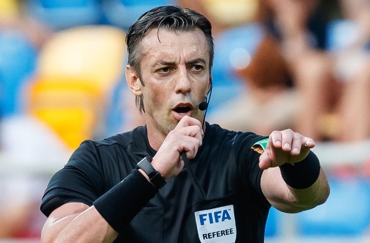 تعيين حكم برازيلي لقيادة مباراة المنتخب الوطني ضد كندا في كأس العالم