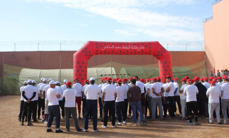 جامعة الرياضة للجميع تحتفل مع نزلاء  السجن المحلي بالرشيدية بالذكرى ال47 للمسيرة الخضراء 