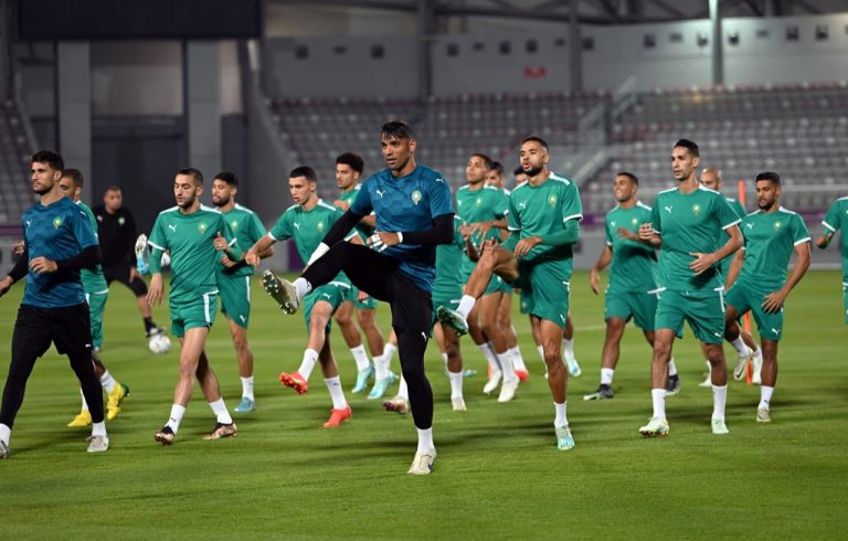 30 دقيقة لأسود الاطلس بملعب الثمامة لتفقد العشب