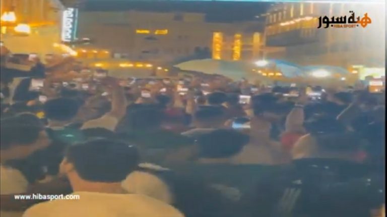 بالفيديو : الجمهور الأرجنتيني يخطف الاضواء في سوق واقف بقطر