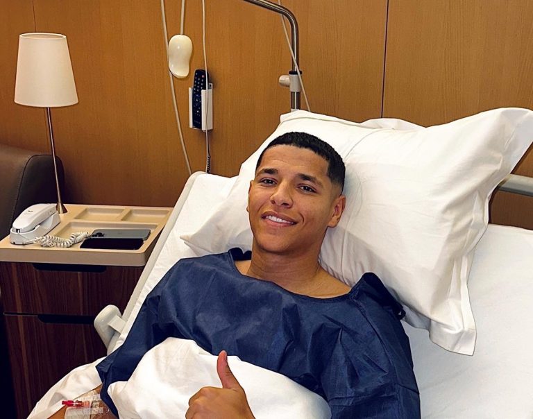 حارث يخضع لعملية جراحية ويوجه رسالة إلى الجماهير المغربية