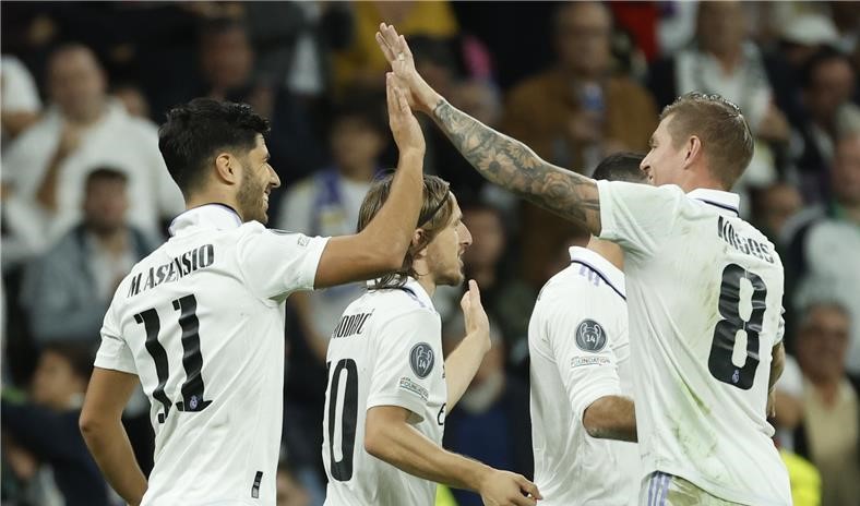 نجم الريال يثير قلق مدرب اسبانيا قبل المونديال