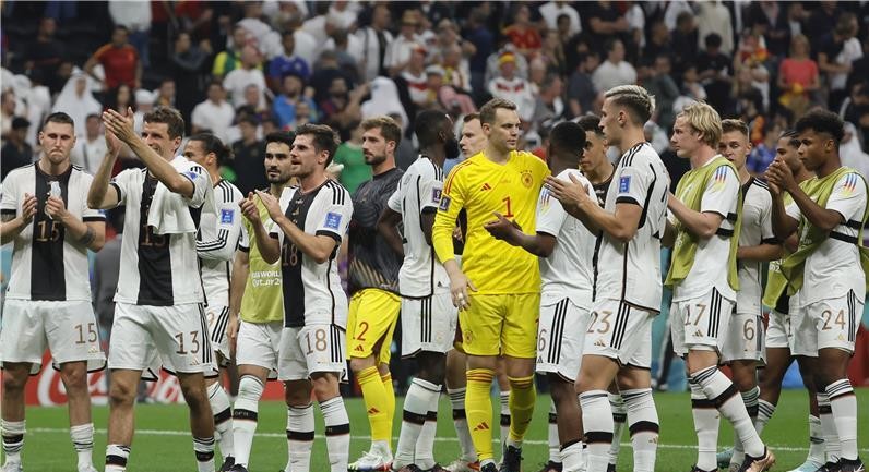 حسابات معقدة أمام الألمان لضمان التأهل للدور القادم