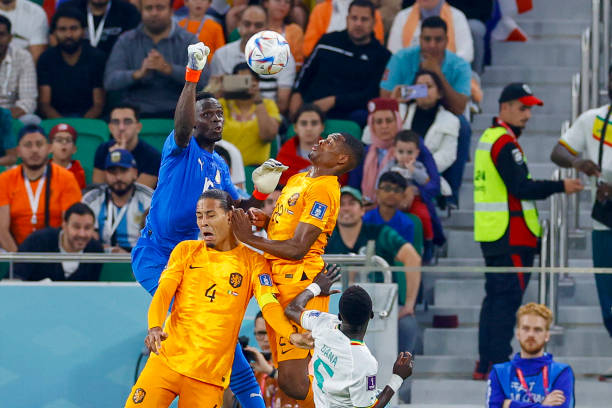 هولندا تحقق فوزا صعبا أمام السينغال في كأس العالم