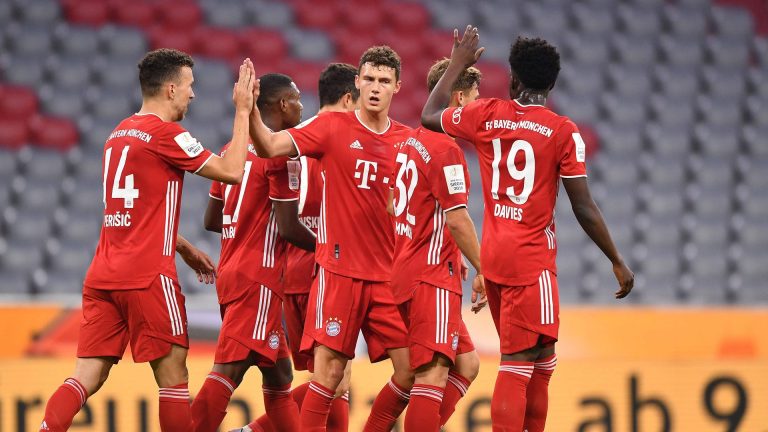 بايرن ميونيخ ينفرد مؤقتا بصدارة الدوري الألماني