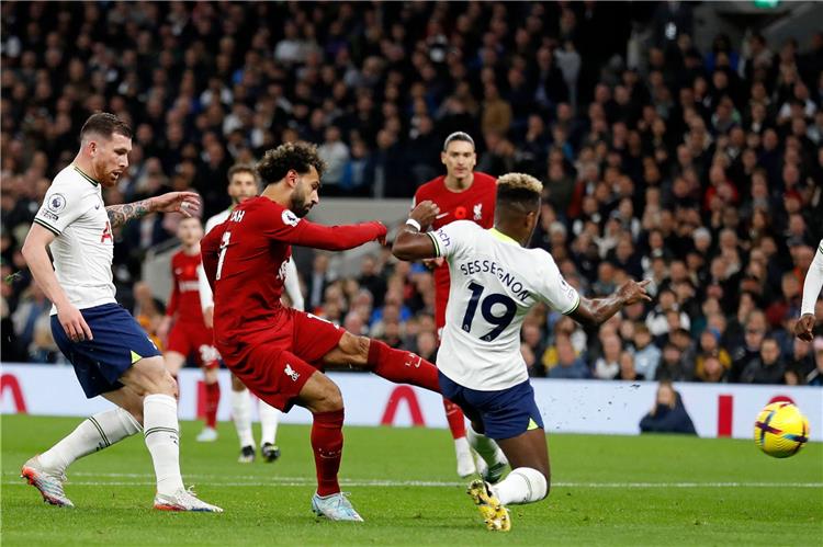 ليفربول يفوز على توتنهام في الدوري الإنجليزي ليفربول يفوز على توتنهام في الدوري الإنجليزي