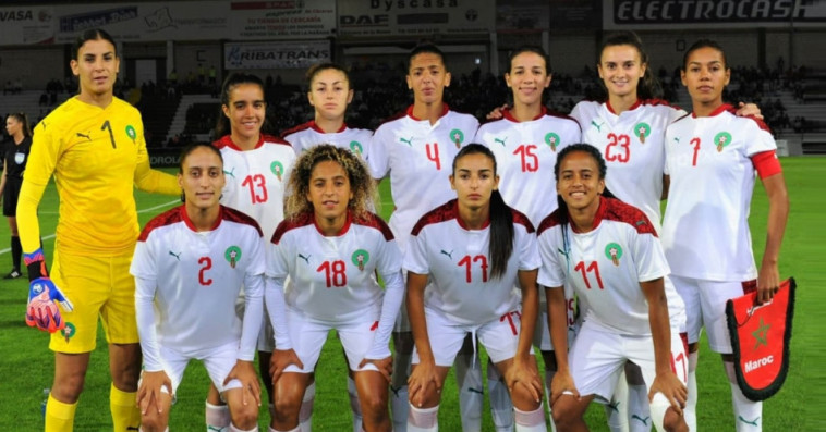 الفيفا تشيد بتطور كرة القدم النسوية بالمغرب