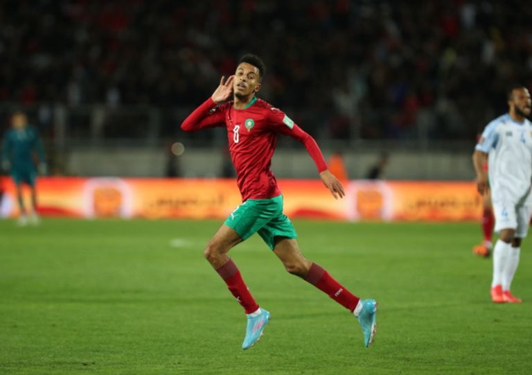 نابولي الإيطالي يقدم عرضه الأول لأوناحي