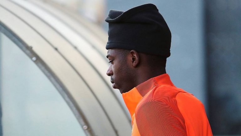 ديمبيلي يعود إلى تدريبات برشلونة